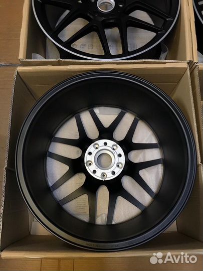 Оригинал R22 новые диски Mercedes G63 AMG