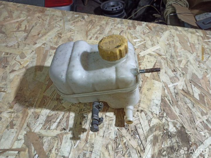 Бачок расширительный Chevrolet Lacetti седан F16D3