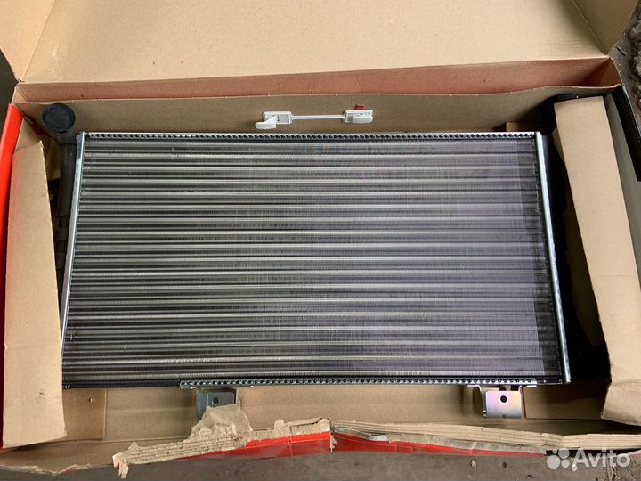 Радиатор охлаждения ваз 21214 инжектор Нива