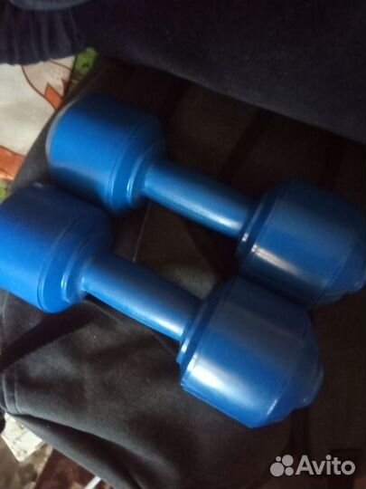 Гантели новые 1,5 кг