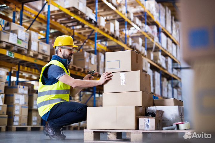 Комплектовщик (транспортная компания)