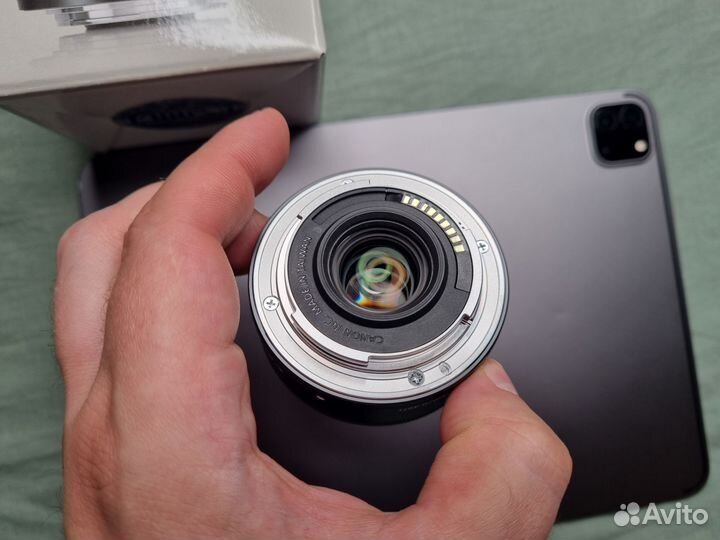 Canon efm 22mm f2.0 STM