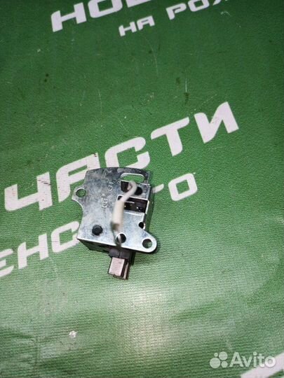 Регулятор напряжения Лада 2108