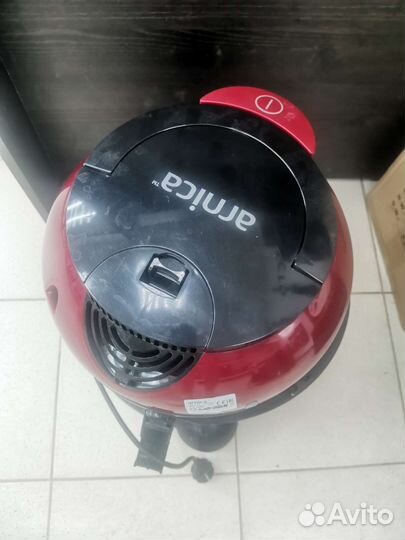 Пылесос с аквафильтром Arnica Tayfun typ 144