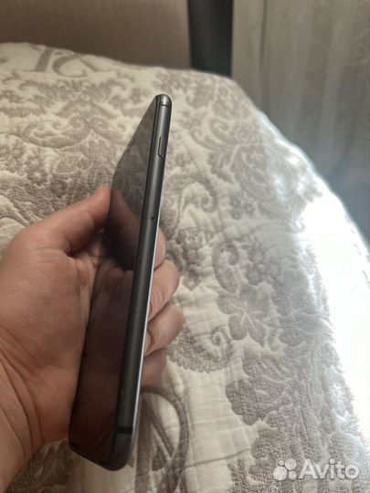 iPhone 8 Plus, 64 ГБ