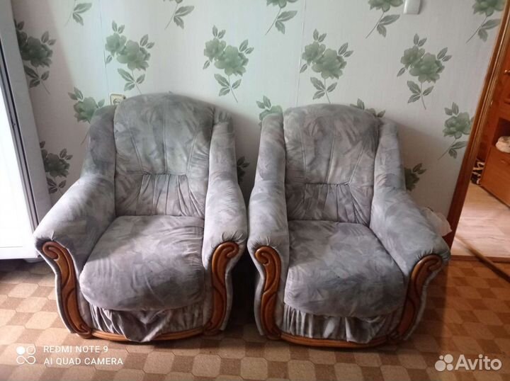 Кухонный гарнитур бу. Диван. Кресла. Холодильник