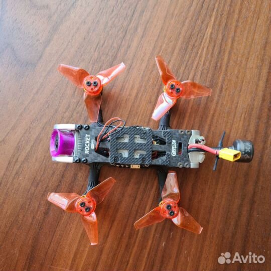Квадрокоптер Geprc rocket lite с Caddx vista