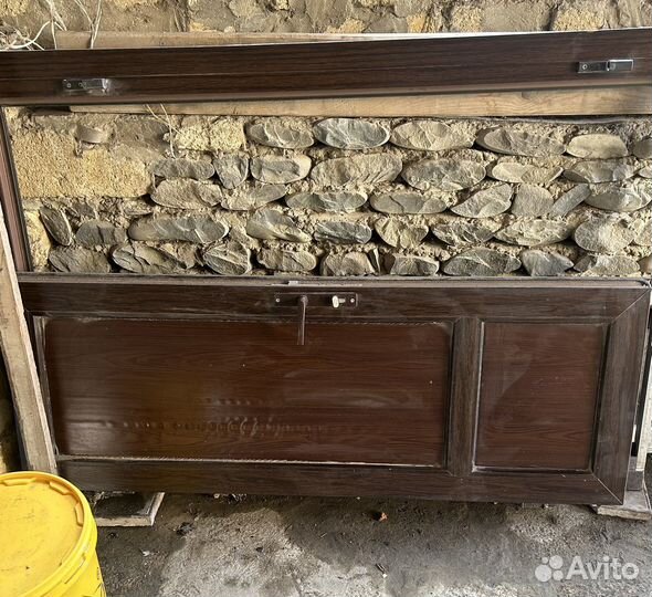 Дверь пластиковая входная