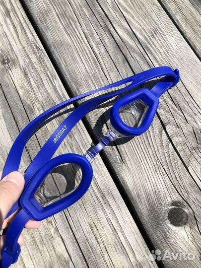 Очки и шапочка для плавания joss