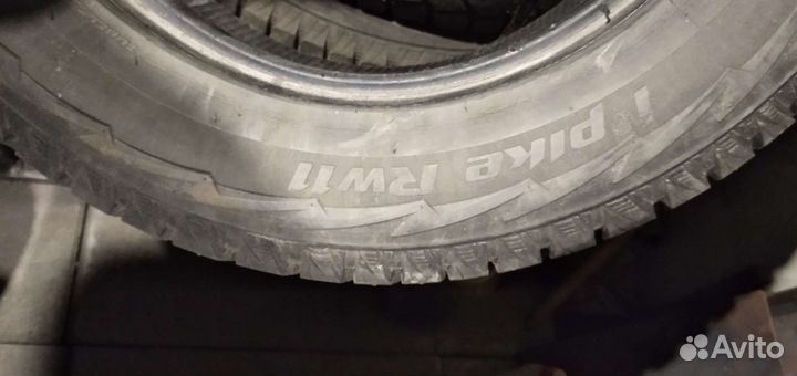 Hankook Radial RA10 2.25/65 R17