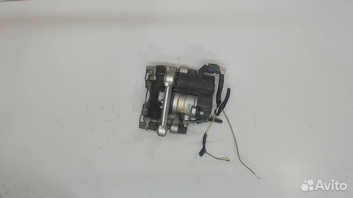 Суппорт Ford Escape 2020, 2020