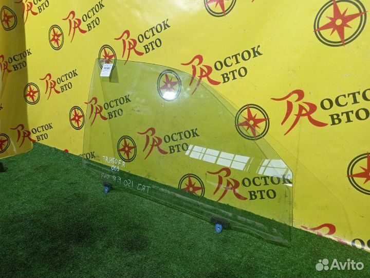 Стекло двери переднее правое Toyota Land Cruiser