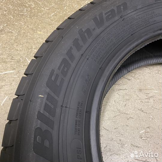 Yokohama BluEarth-Van RY55 225/70 R15C 112S