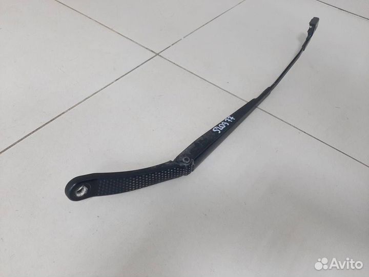 Поводок стеклоочистителя передний правый Citroen C