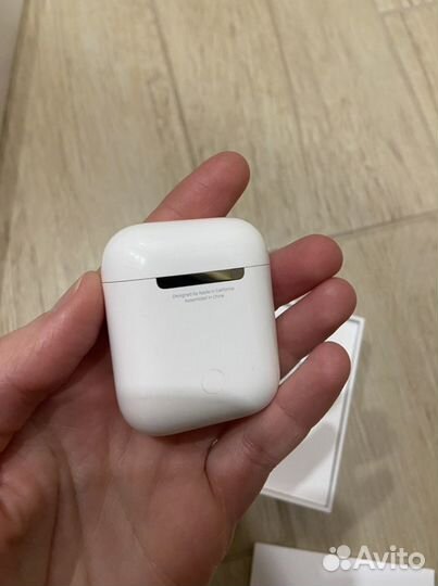 Airpods оригинал 1-го поколения