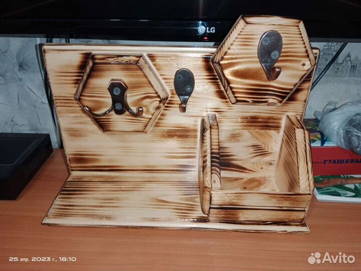 Ключница из сосны