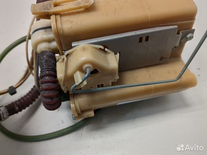 Насос топливный электрический Mazda Tribute, 2005