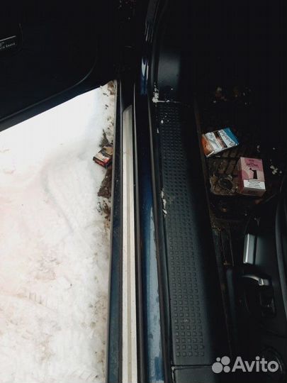 Накладка на порог салона Audi A8 BFM 2005