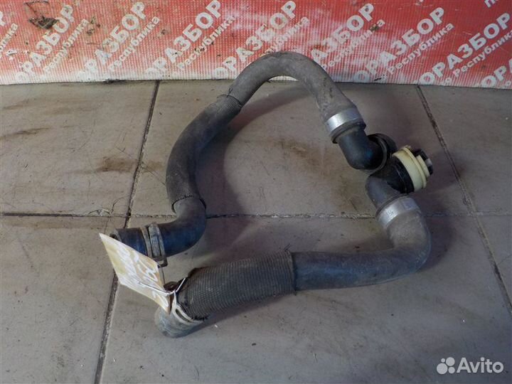 Патрубок отопителя салона Opel Astra-H хэтчбек