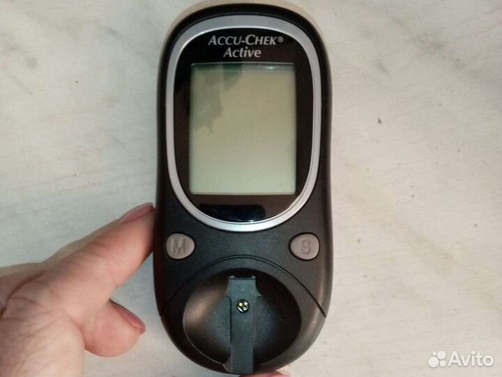 Глюкометр аccu-chek active