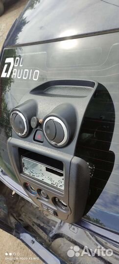 Центральная консоль Гранта в сборе