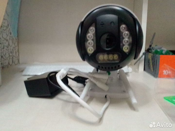 Камера видеонаблюдения поворотная 4G V380 Pro