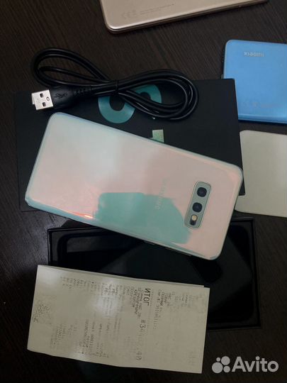 Samsung Galaxy S10e, 8/128 ГБ