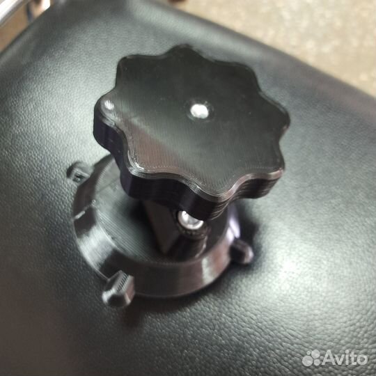 Кронштейн экспедиционной канистры