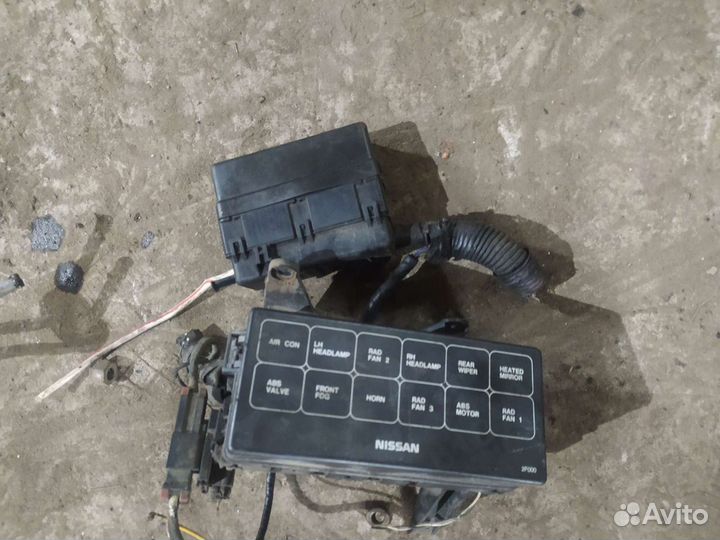 Блок предохранителей Ниссан Примера Р11