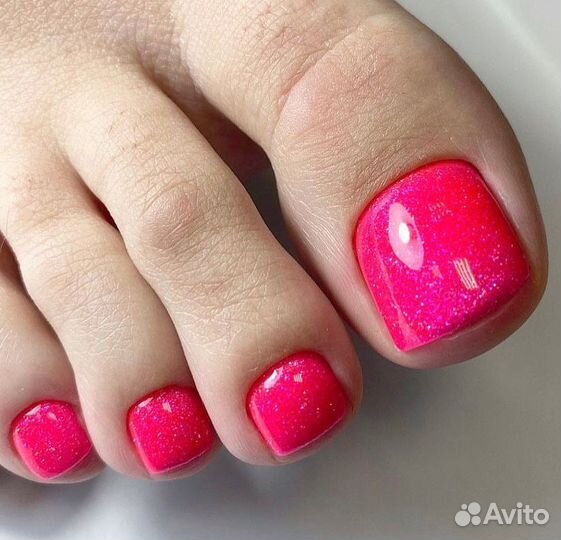 Маникюр педикюр