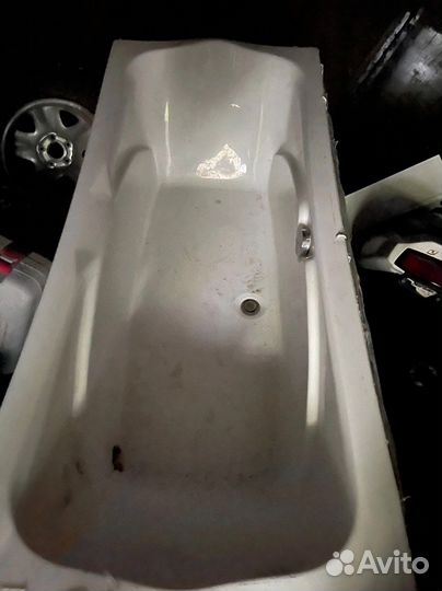 Дверь и ванная