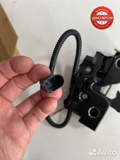 Замок капота Volkswagen Polo (2010-2020)