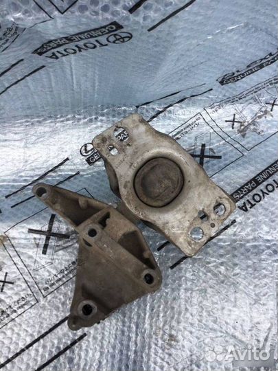 Подушка двигателя Renault Megane 2