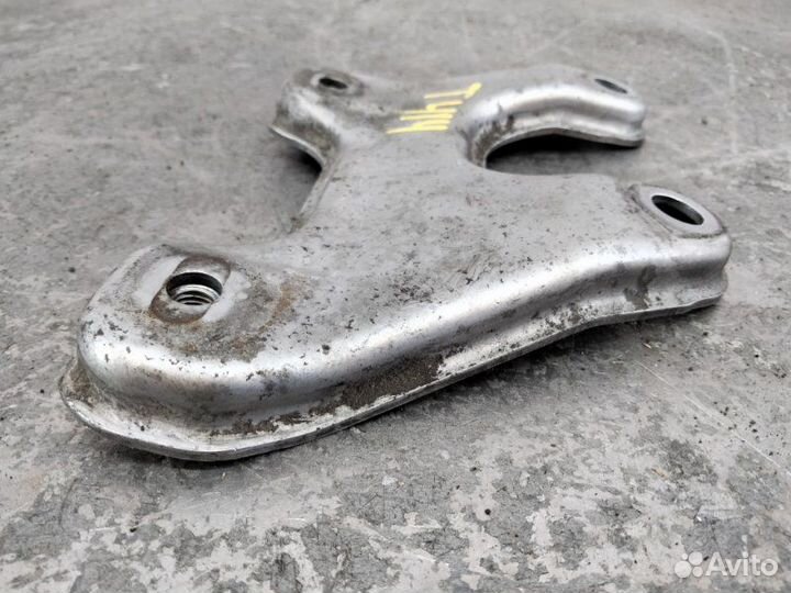 Пластина крепежная Bmw 5 E60 рестайлинг N53B30