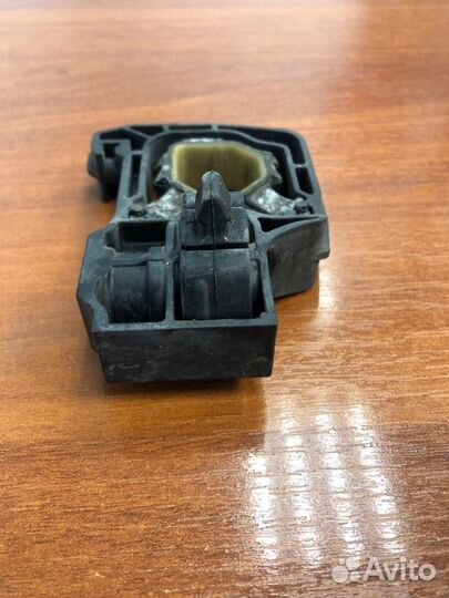 Кронштейн радиатора левый Bmw 5-Series F10 F11