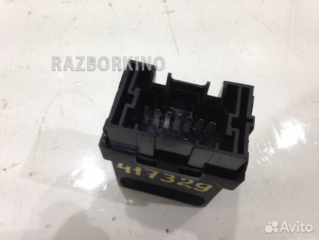 Реле Мерседес W638 Vito V