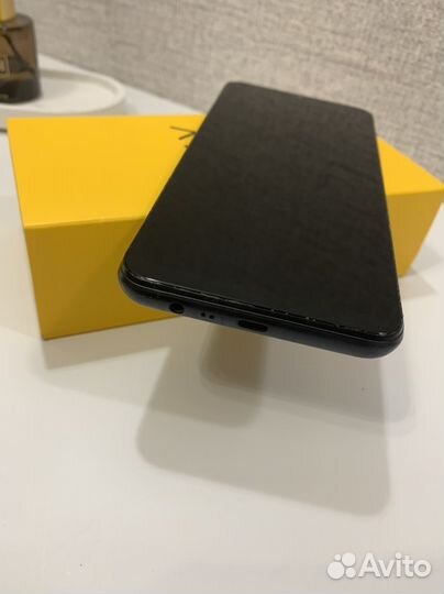 Телефон realme c21y