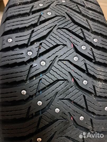 Marshal WinterCraft Ice WI31 215/55 R17