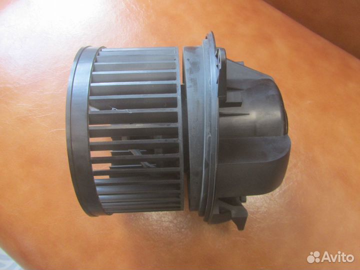 Моторчик отопителя для Ford Focus Mondeo III