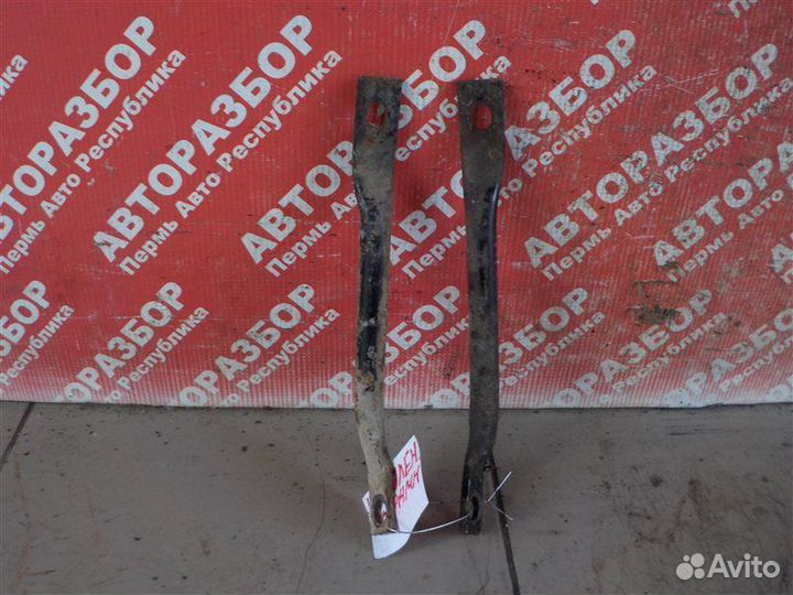 Кронштейн подрамника Renault Kangoo FC0M K7JA710