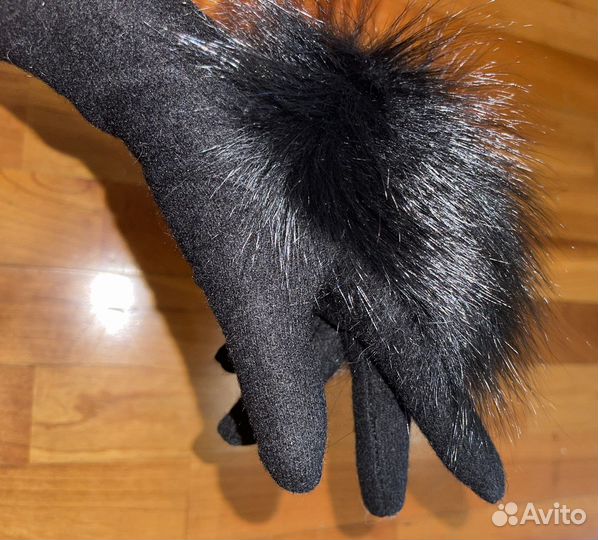Перчатки с натуральным мехом песца