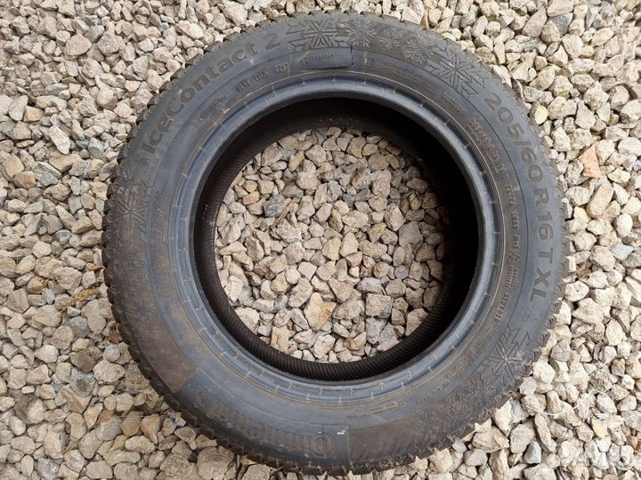 Continental IceContact 2 205/60 R16 96T