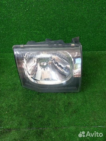 Фара передняя правая Mitsubishi Pajero V46W 4M40
