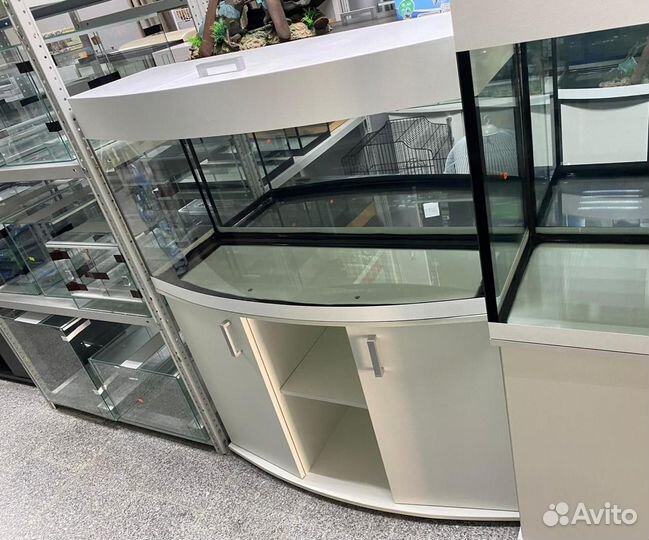 Аквариум 201л панорамный с тумбой в белом цвете