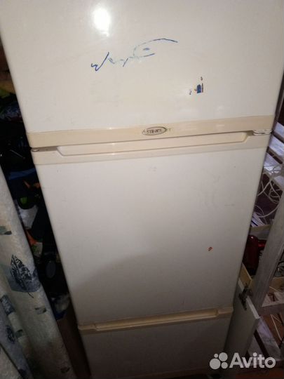 Холодильник бу stinol