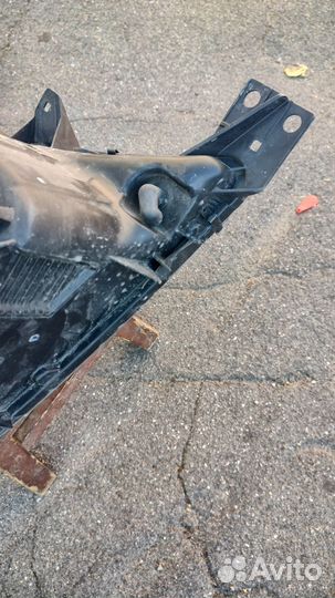 Фара левая на MB Sprinter 903 кузов