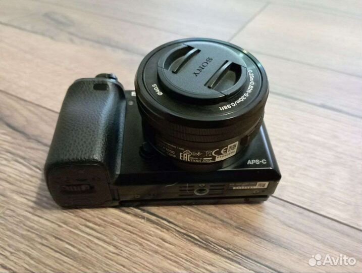 Продам Sony alpha 6000 a6000