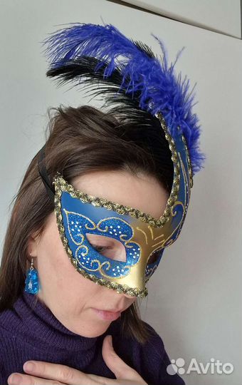 Венецианская маска (папье-маше/перья)