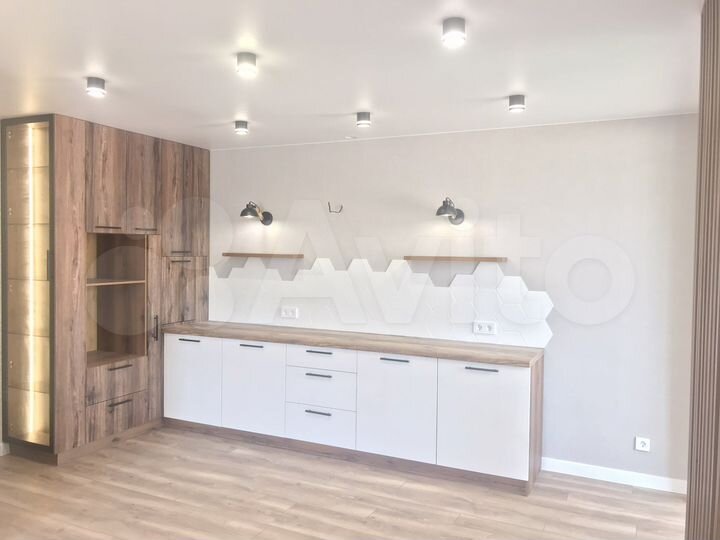 3-к. квартира, 64 м², 3/16 эт.