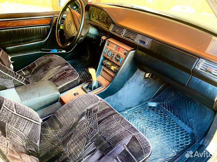 Mercedes-Benz W124 2.3 МТ, 1989, 10 000 км